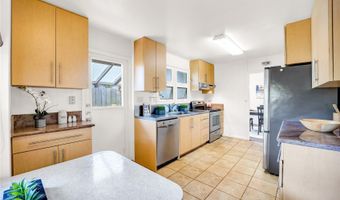 5701 Haleola St, Honolulu, HI 96821