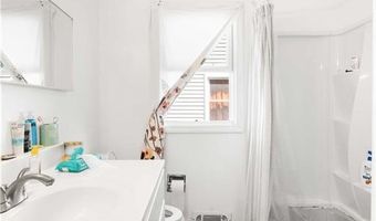 428 Virginia Ave, Staten Island, NY 10305