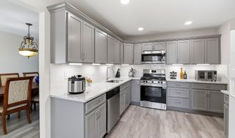 1548 Longboat Ave, Beachwood, NJ 08722