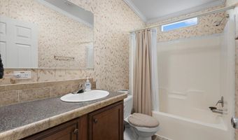 912 22nd Ct, Bell, FL 32619