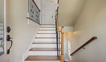 7989 Magnolia Sq, Atlanta, GA 30350
