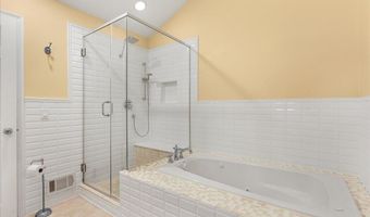 403 Timberbrooke Dr C, Bedminster, NJ 07921
