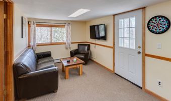 176 Reservoir Rd, Campton, NH 03223