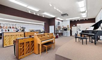 1328 Overland Ave, Burley, ID 83318