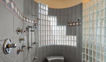 650 Barnett Dr, Bosque Farms, NM 87068