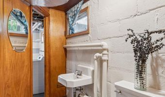 2431 N NOTTINGHAM St, Arlington, VA 22207
