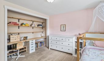 742 SE Sun Ln, Bend, OR 97702