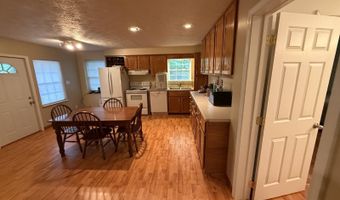 229 E Taxiway Dr, Albany, KY 42602