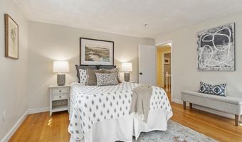 215 Middle Rd, Boxborough, MA 01719