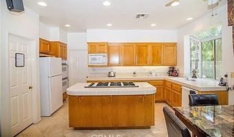 823 S Parkglen Pl, Anaheim, CA 92808
