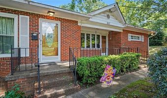 807 E Salisbury St, Asheboro, NC 27203