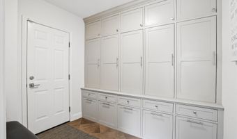 15 Strafford Ln, Bedford, NH 03110