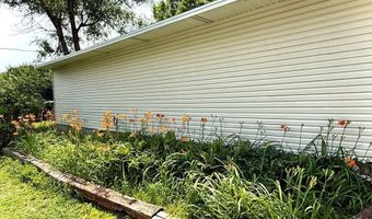 619 Q St, Aurora, NE 68818