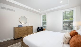 3000 N Spurway Dr, Ann Arbor, MI 48105