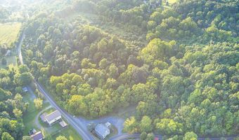2165 STATE St, Alburtis, PA 18011