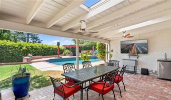 19900 Hiawatha, Los Angeles, CA 91311