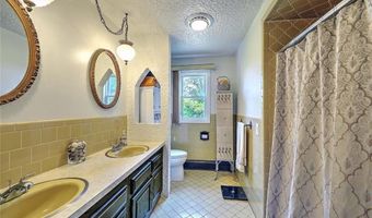 18 Sherri Dr, North Providence, RI 02911
