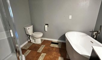 521 W First St, Beaver, OK 73932