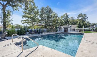 23 Pelican Dr, Bayville, NJ 08721