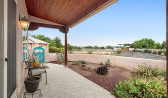 325 Braught Ln, Bosque Farms, NM 87068