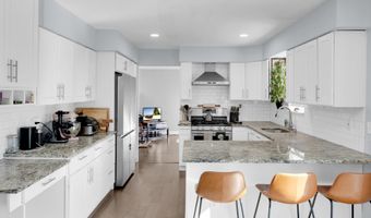 1521 Neptune Ave, Beachwood, NJ 08722