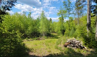 W Appleton Road, Appleton, ME 04862