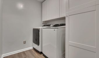 9310 Prestwick Green Dr, Columbus, OH 43240