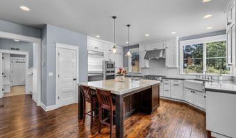 61525 Meeks Trl, Bend, OR 97702
