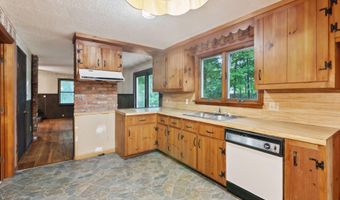 240 River Rd, Arundel, ME 04046