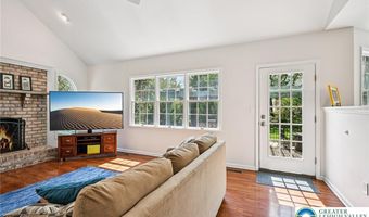 193 Wyndham Dr, Allentown, PA 18104