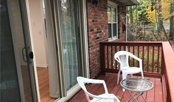 1123 Waterbury Rd APT 2A, Cheshire, CT 06410