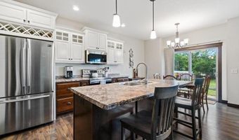 1604 St Andrews Dr, Altoona, WI 54720