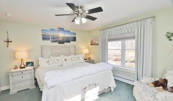 40 Kathryn Ln, Bangor, ME 04401