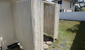 755 Kaipii St, Kailua, HI 96734