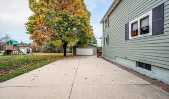 903 E 10TH St, Atlantic, IA 50022