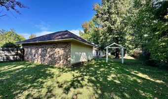 14 Eastgate Ct, Brandon, MS 39042