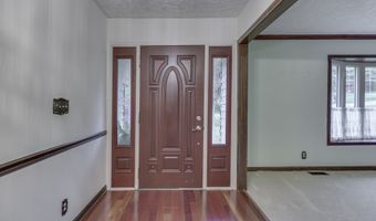 1640 Ridge Hill Ln, Indianapolis, IN 46217