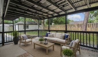 2708 Tallow St, Alvin, TX 77511