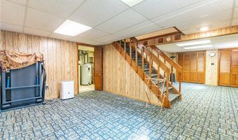 2442 Lisa Ln, Allentown, PA 18104