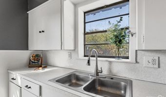 213 W COTTONWOOD St, Archer City, TX 76351