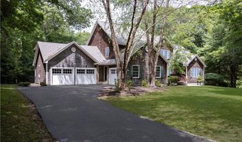 258 Woodridge Dr, North Kingstown, RI 02874