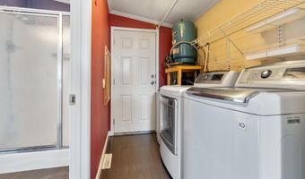 10 Raiders Ln, Raymond, NH 03077