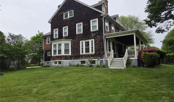 45 Woodlawn Ave 1, Bristol, RI 02809