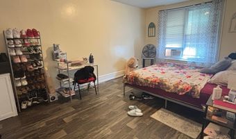 822 N 5TH St, Reading, PA 19601