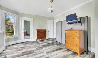 38 Prospect Pl, Bristol, CT 06010