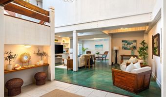 1018 Mokulua Dr, Kailua, HI 96734