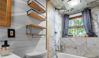 14 Jackson Schoolhouse Rd, Glocester, RI 02814