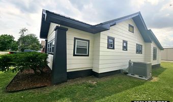 2023 East Ave, Baxter Springs, KS 66713