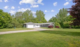 8091 Warner St, Allendale, MI 49401