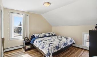 20 Mount Pleasant View Ave, Cumberland, RI 02864